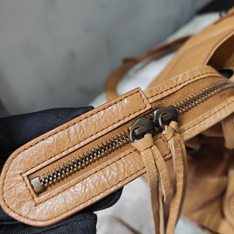 巴黎世家 法棍機車包大號-31