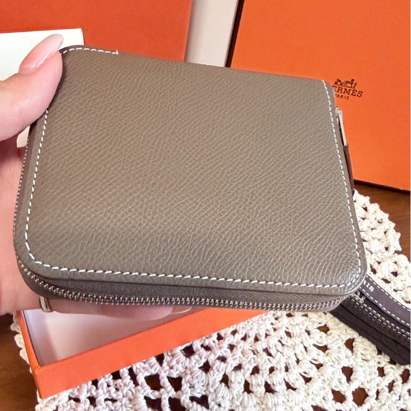 愛馬仕大象灰絲巾短夾-10