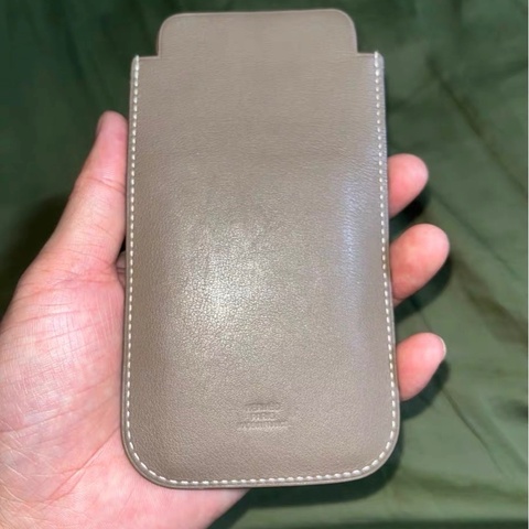 Hermès 愛馬仕 大象灰小卡包／手機卡套 S刻 輕微使用痕跡