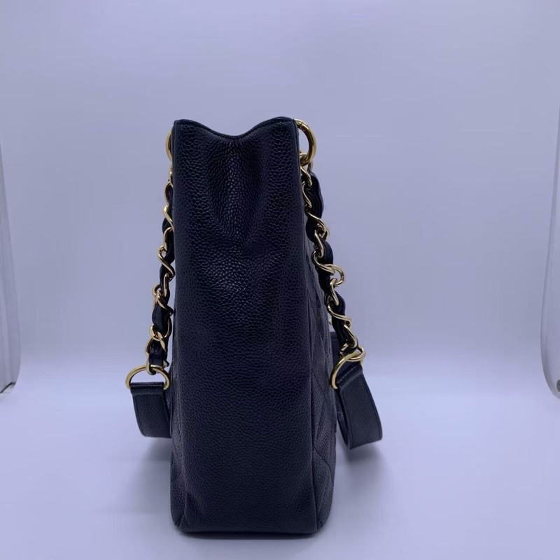 二手Chanel香奈兒pst黑金購物袋，鐳射11開，邊角輕微磨損，成色如圖-3