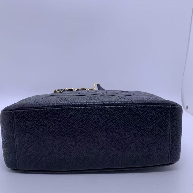 二手Chanel香奈兒pst黑金購物袋，鐳射11開，邊角輕微磨損，成色如圖-4