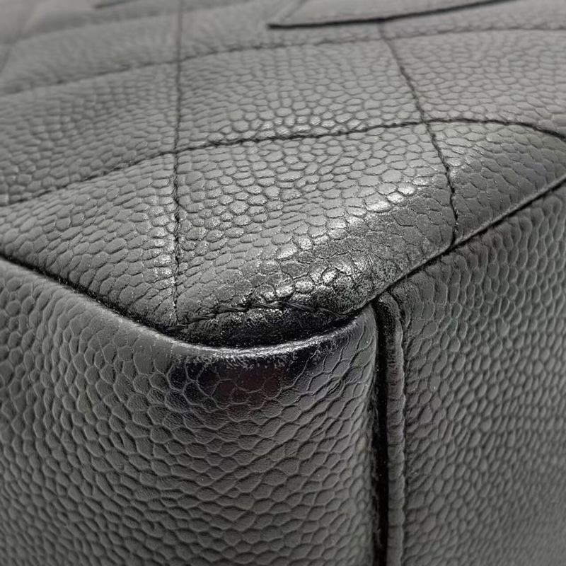 二手Chanel香奈兒pst黑金購物袋，鐳射11開，邊角輕微磨損，成色如圖-7