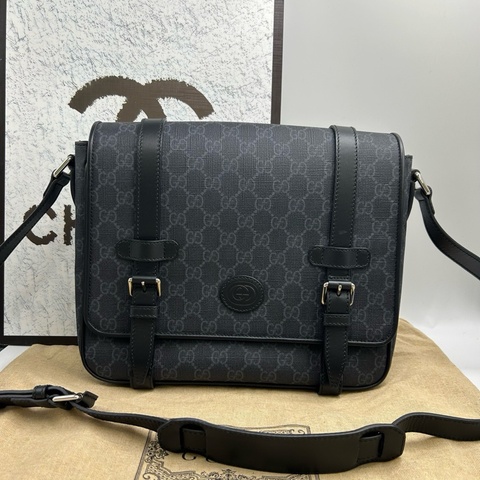 99新 Gucci古驰黑色老花邮差包