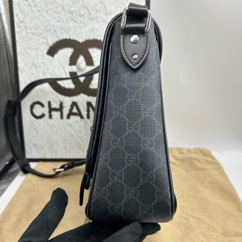 99新 Gucci古驰黑色老花邮差包-3