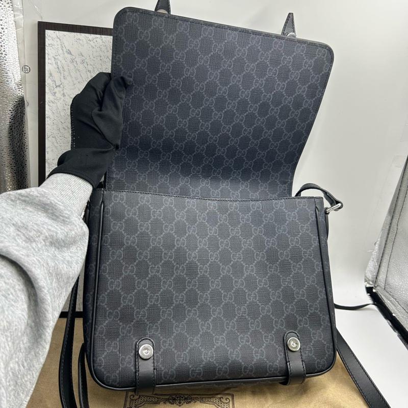 99新 Gucci古驰黑色老花邮差包-5