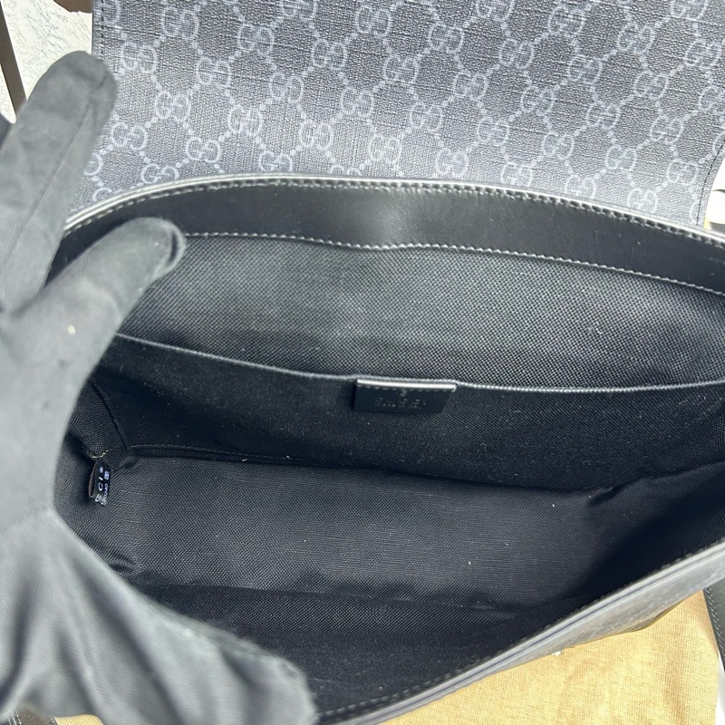 99新 Gucci古驰黑色老花邮差包-6