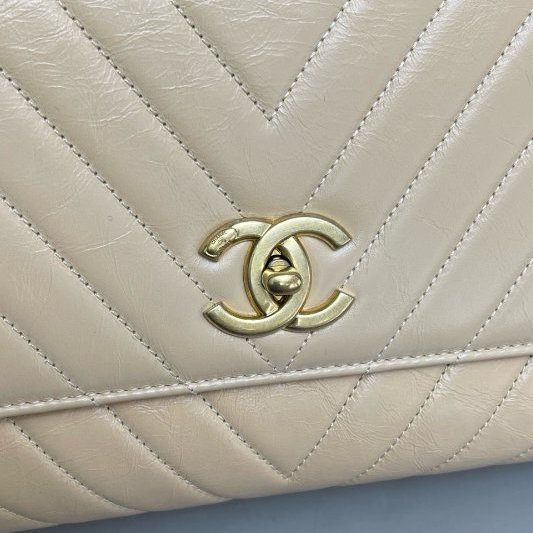 香奈兒/Chanel Coco handle中號奶茶色牛皮V紋包-9