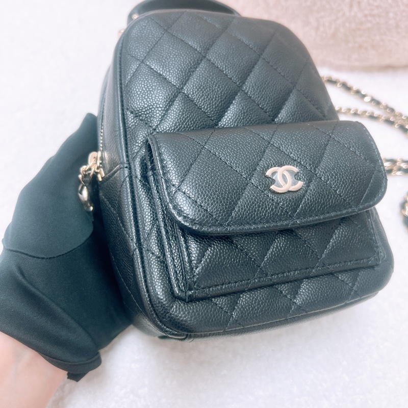 Chanel 黑金牛皮 迷你雙肩包/小背包-1