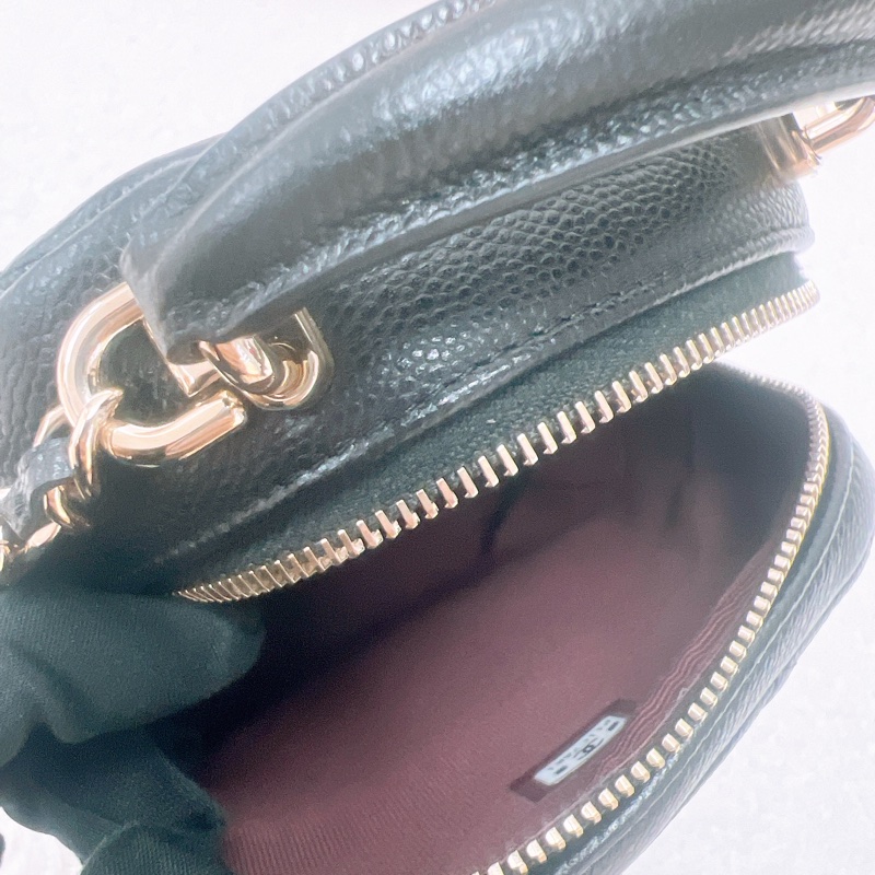 Chanel 黑金牛皮 迷你雙肩包/小背包-12