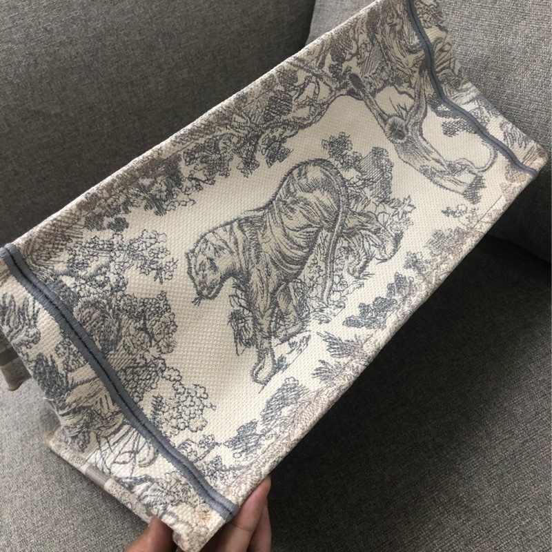 Dior tote中號岩石灰動物園購物袋，配件塵袋身份卡-4
