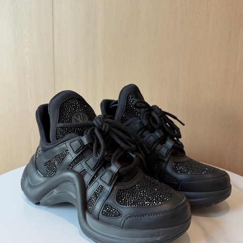 LV路易威登archlight閃鑽限定款老爹鞋