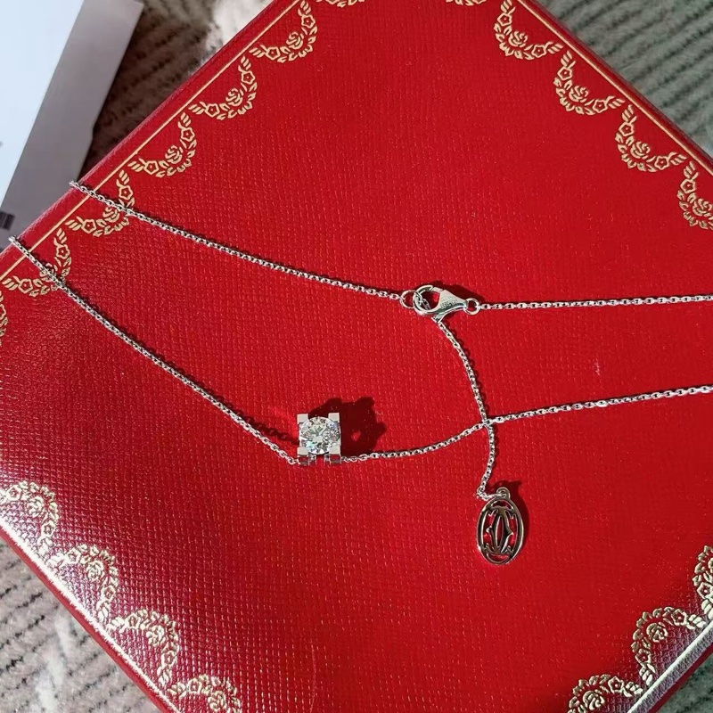 Cartier卡地亞0.7克拉鑽石牛頭款項鍊，主鑽0.71，G色，VS2-2