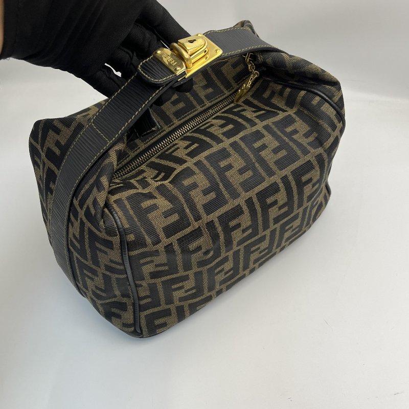 🏷Fendi飯盒包-3