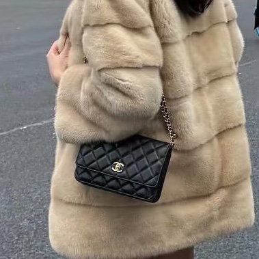 經典搶手❤️‍🔥Chanel香奈兒黑金金球調解扣Woc鏈條包單肩斜挎包-3