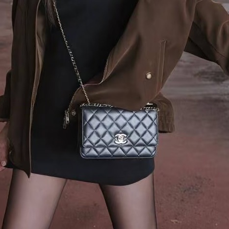 經典搶手❤️‍🔥Chanel香奈兒黑金金球調解扣Woc鏈條包單肩斜挎包-4