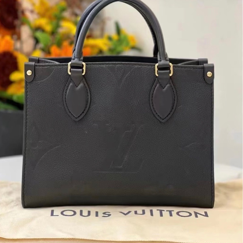 全新❤帶票 Lv 黑色全皮onthego小號-1