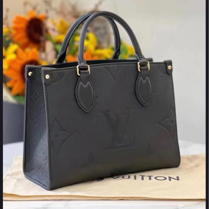 全新❤帶票 Lv 黑色全皮onthego小號-3