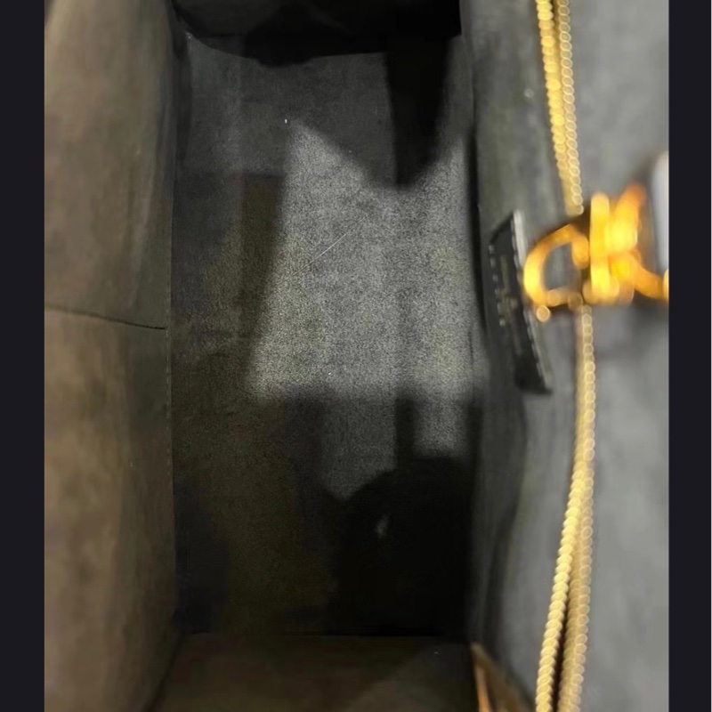 全新❤帶票 Lv 黑色全皮onthego小號-5