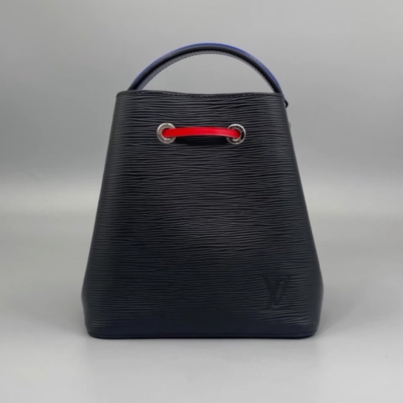 Louis Vuitton 質感上線99新NEW路易威登拼色水波紋水桶BB 手提斜挎單肩包-9