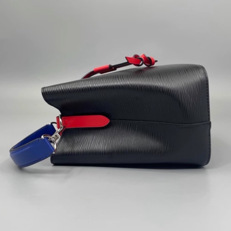 Louis Vuitton 質感上線99新NEW路易威登拼色水波紋水桶BB 手提斜挎單肩包-11