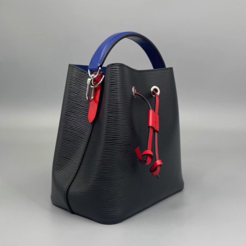 Louis Vuitton 質感上線99新NEW路易威登拼色水波紋水桶BB 手提斜挎單肩包-13