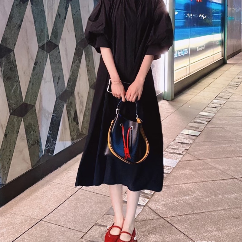 Louis Vuitton 質感上線99新NEW路易威登拼色水波紋水桶BB 手提斜挎單肩包-18