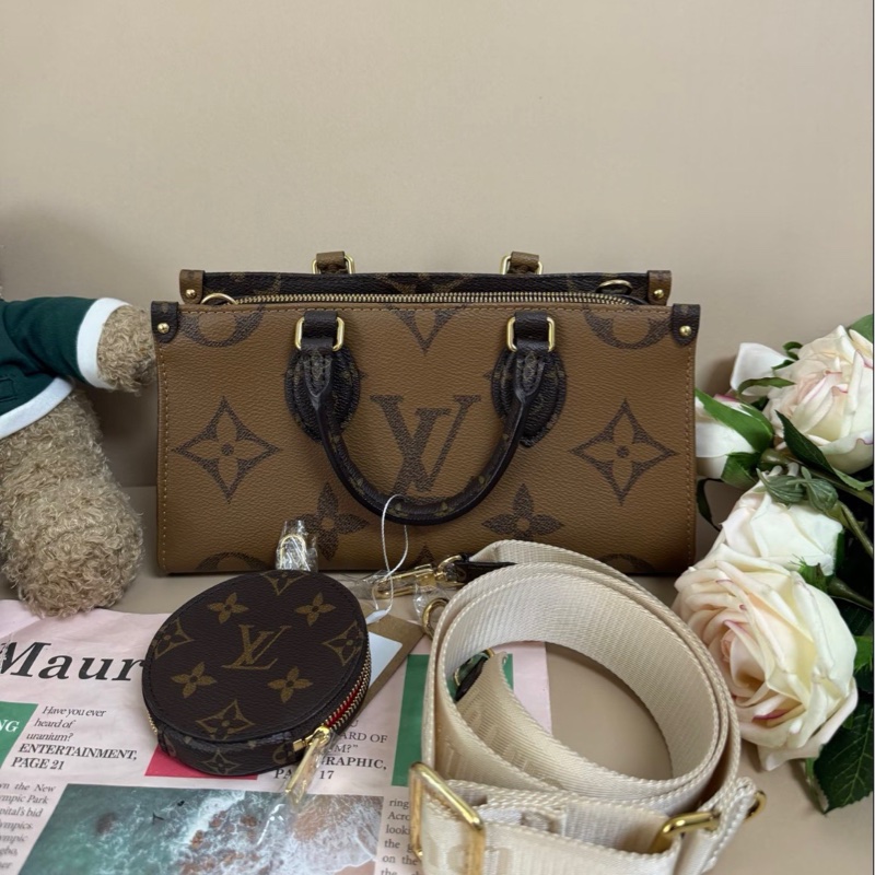 全新🧡帶票 Lv 老花橫版onthego-1