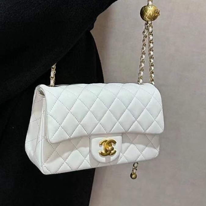 美哭🥹白雪公主風😍Chanel香奈兒白金金球調解扣cf大mini單肩斜挎包-2