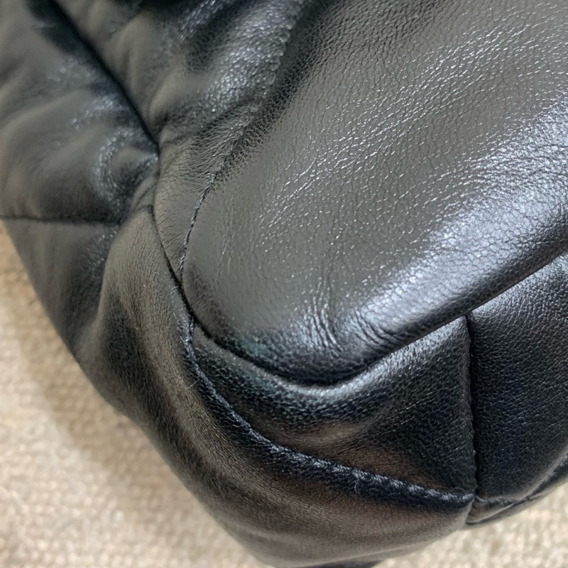 CHANEL香奈兒 黑金19bag 底長30 中號 22年芯片  🈚附件-9