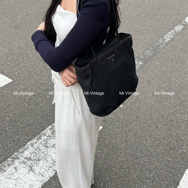 🏷Prada尼龍托特包-0
