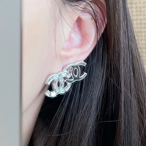 CHANEL/香奈兒 24B 方鑽雙C鴛鴦耳環/耳釘 銀色 方糖鑽 冰糖鑽 不對稱設計 不對稱AB款耳環