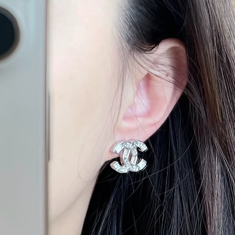 CHANEL/香奈兒 24B 方鑽雙C鴛鴦耳環/耳釘 銀色 方糖鑽 冰糖鑽 不對稱設計 不對稱AB款耳環-1