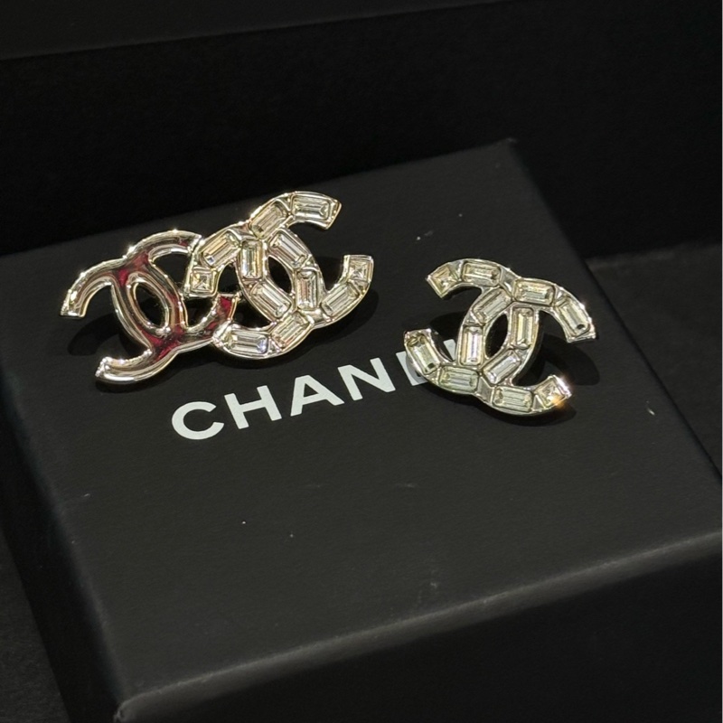 CHANEL/香奈兒 24B 方鑽雙C鴛鴦耳環/耳釘 銀色 方糖鑽 冰糖鑽 不對稱設計 不對稱AB款耳環-3