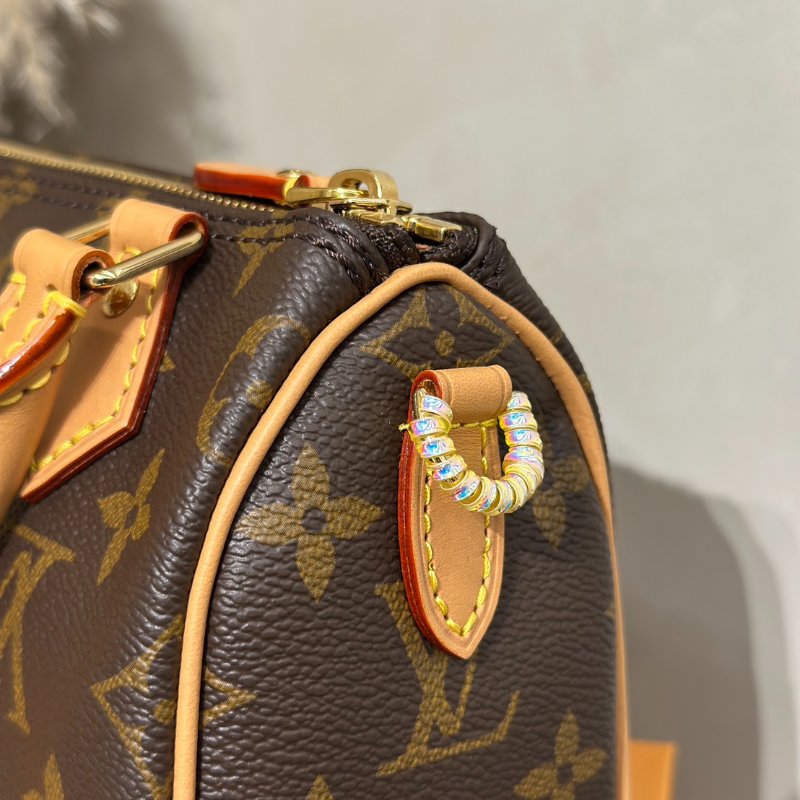 LOUIS VUITTON Nano Speedy-7