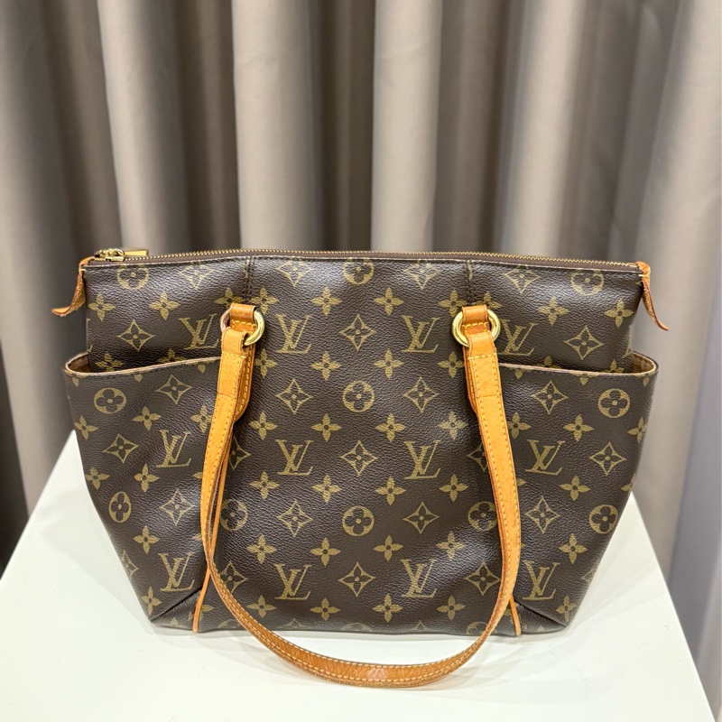 Louis Vuitton Totally MM Monogram Lv經典帆布肩背包-0