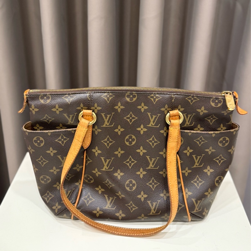 Louis Vuitton Totally MM Monogram Lv經典帆布肩背包-2