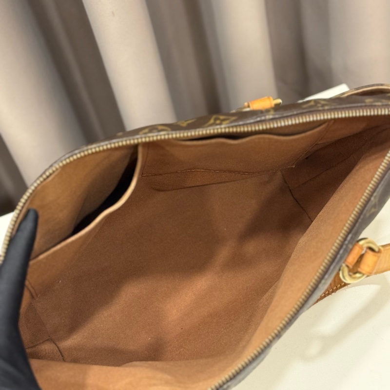 Louis Vuitton Totally MM Monogram Lv經典帆布肩背包-6
