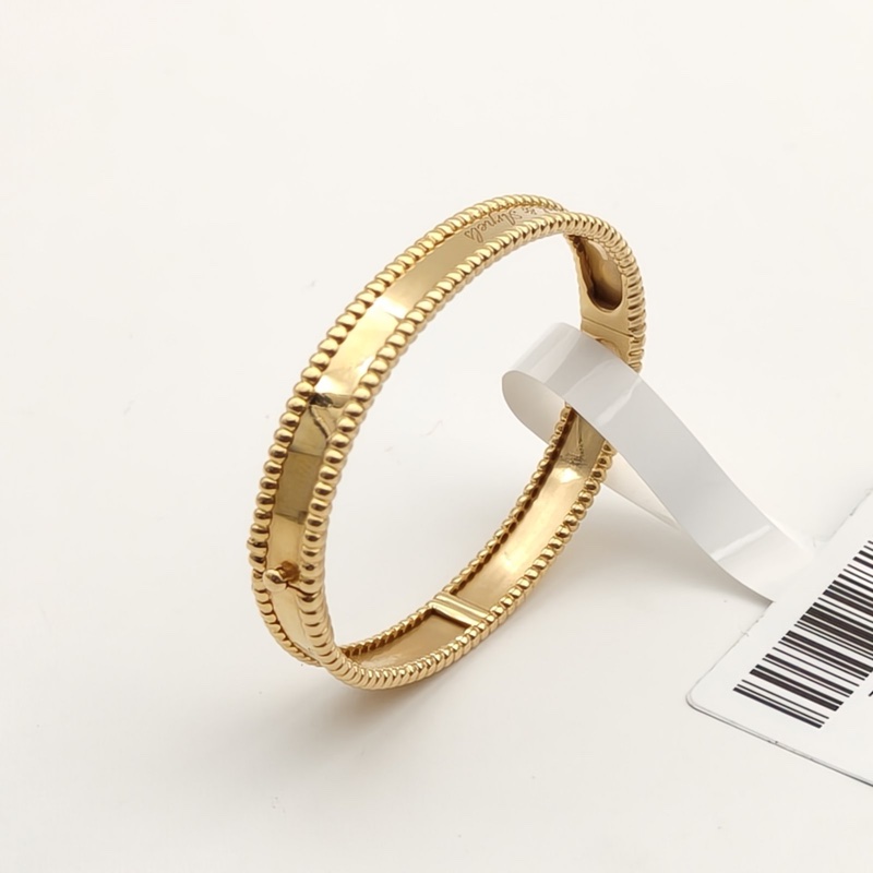 VAN CLEEF&ARPELS Perlée萬花筒簽字款手鐲18K黃金XS-1