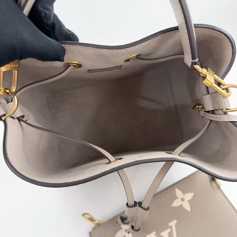 LV斑鳩灰牛皮Neonoe MM抽繩水桶包M45555-9