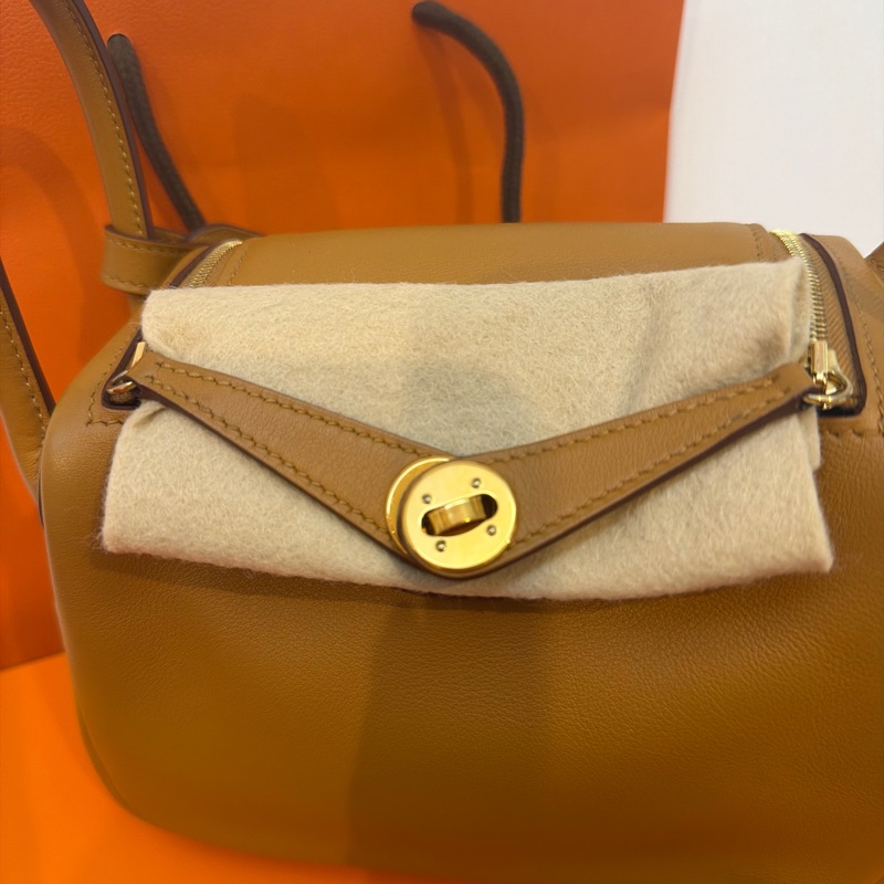 99.8閒置❤️Hermes mini lindy🈶購證🌟芝麻色金扣🌟-1