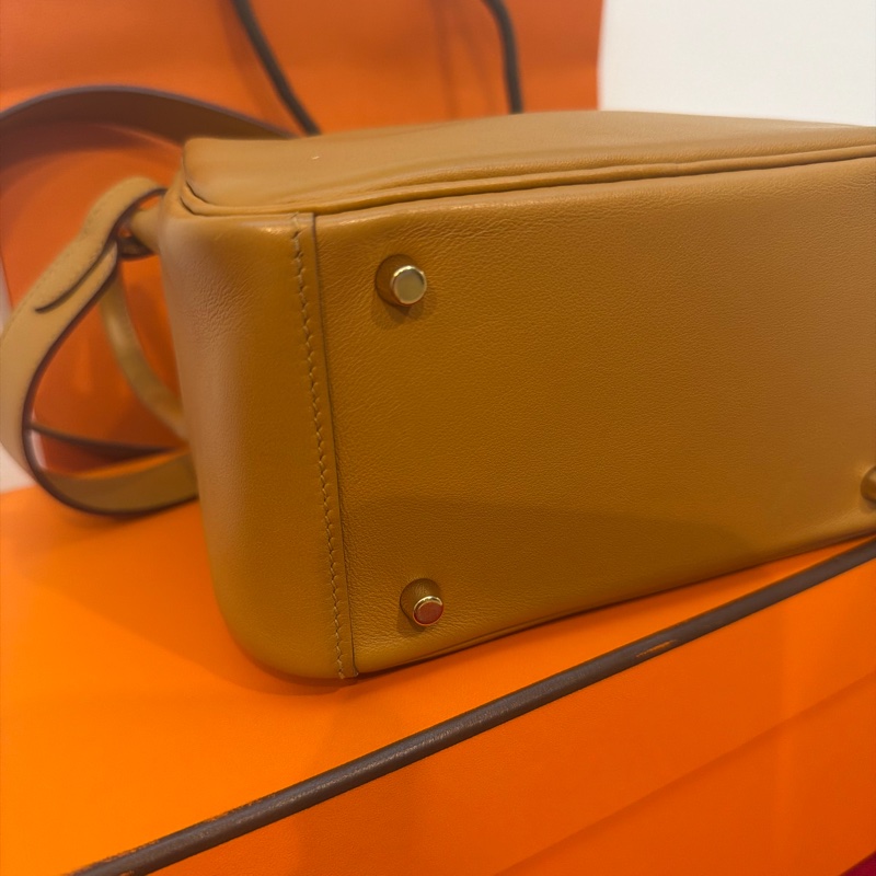 99.8閒置❤️Hermes mini lindy🈶購證🌟芝麻色金扣🌟-5