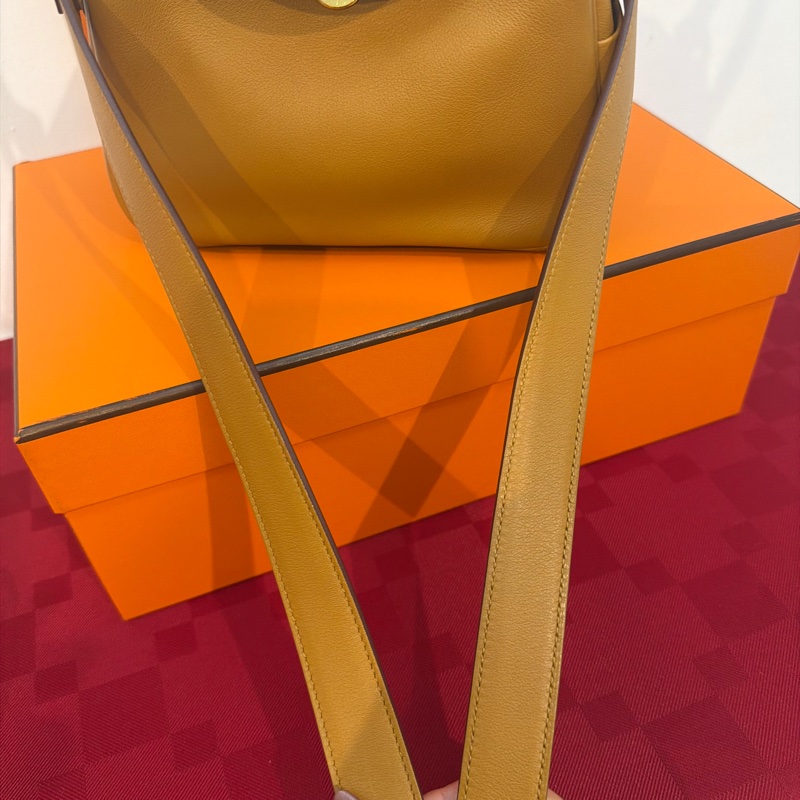 99.8閒置❤️Hermes mini lindy🈶購證🌟芝麻色金扣🌟-18