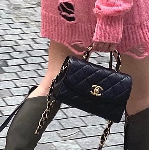 CHANEL黑金揉製羊皮雙C手把轉釦側背包AS2477-2