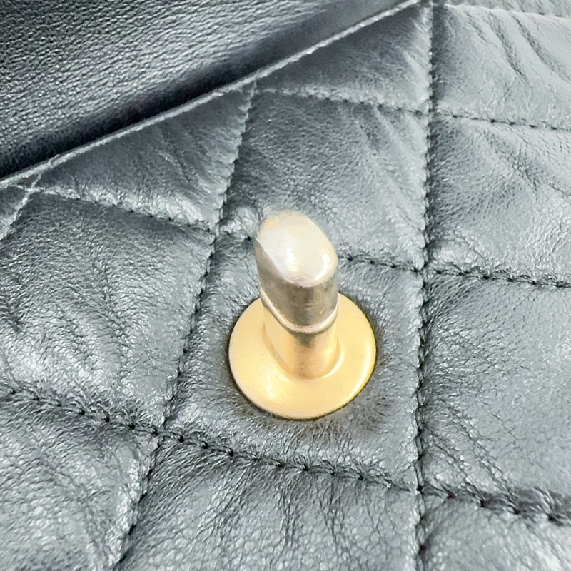 CHANEL黑金揉製羊皮雙C手把轉釦側背包AS2477-15