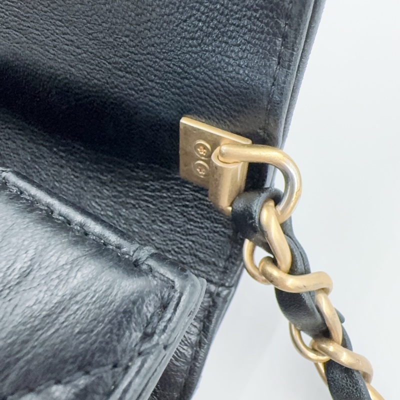 CHANEL黑金揉製羊皮雙C手把轉釦側背包AS2477-18
