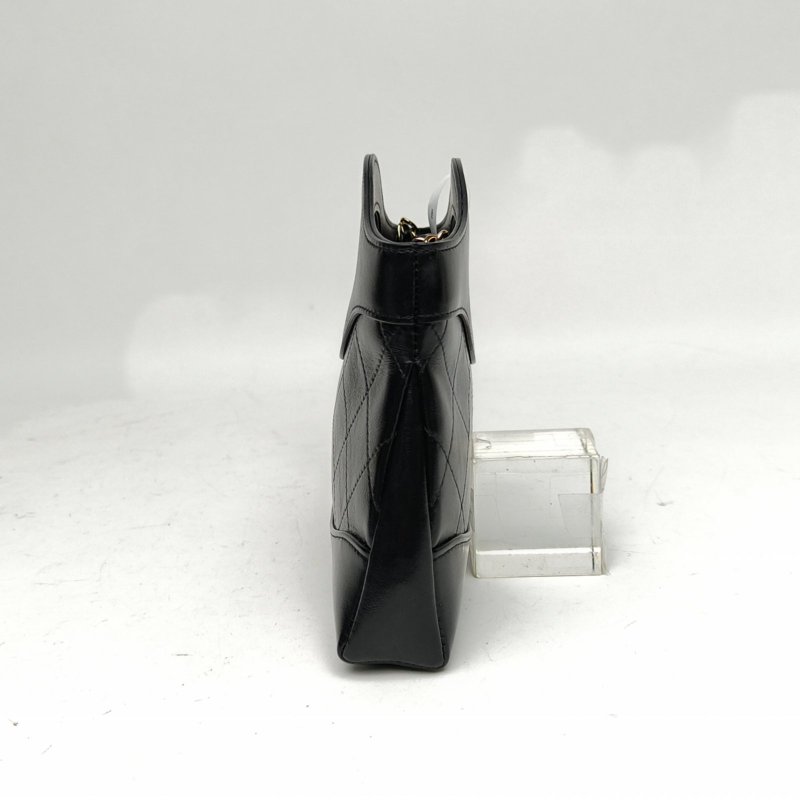 CHANEL 31BagNano橫版黑色牛皮鐳射標金扣肩背包-1