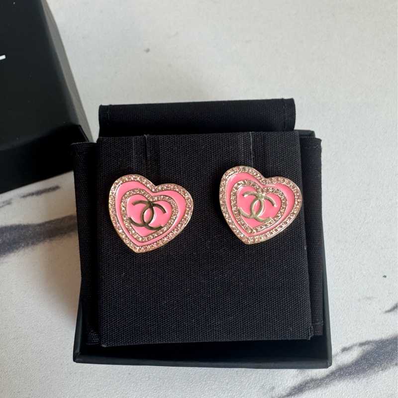 Chanel ABD343粉色愛心雙C耳環-1