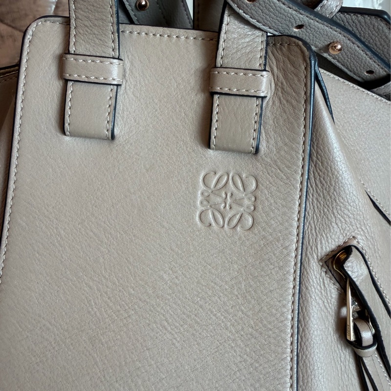 羅意威  吊床包 托特包 手提包 通勤包 腋下包 斜背包 灰色皮革 灰色皮革 大象灰 側背包 斜挎包 斜背包 褶皺鏈條包 Loewe Hammock grey leather bag / shoulder bag handbag crossbody bag-2