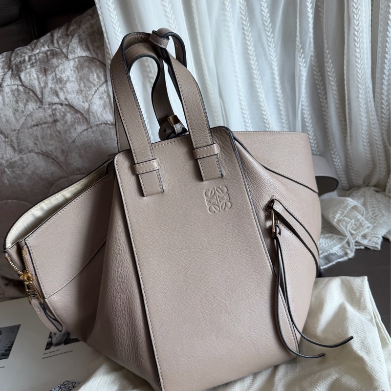 羅意威  吊床包 托特包 手提包 通勤包 腋下包 斜背包 灰色皮革 灰色皮革 大象灰 側背包 斜挎包 斜背包 褶皺鏈條包 Loewe Hammock grey leather bag / shoulder bag handbag crossbody bag-5