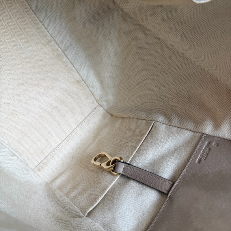 羅意威  吊床包 托特包 手提包 通勤包 腋下包 斜背包 灰色皮革 灰色皮革 大象灰 側背包 斜挎包 斜背包 褶皺鏈條包 Loewe Hammock grey leather bag / shoulder bag handbag crossbody bag-33